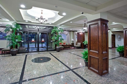 La Quinta Inn & Suites by Wyndham Downtown Conference Center image 20